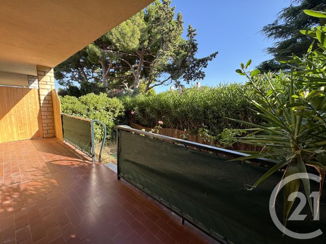 Appartement T3 à louer - 3 pièces - 62.02 m2 - SIX FOURS LES PLAGES - 83 - PROVENCE-ALPES-COTE-D-AZUR - Century 21 Agence Du Bord De Mer